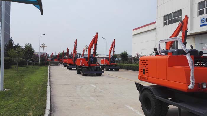 熱烈祝賀沃爾華集團(tuán) 60臺(tái)輪式挖掘機(jī)批量出口泰國(guó) 熱烈祝賀沃爾華集團(tuán) 60臺(tái)輪式挖掘機(jī)批量出口泰國(guó)